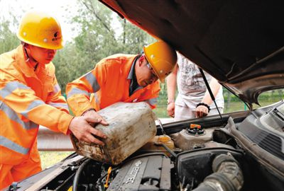 梅里斯达斡尔族区剑阁道路救援